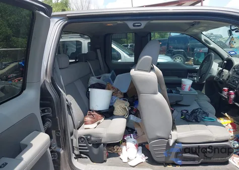 2004 Ford F-150 Xlt z USA, uszkodzony, nr VIN 1FTPX02564KD82855